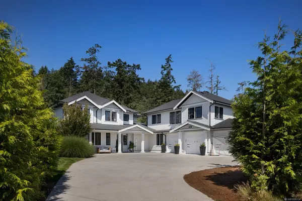10730 Bayfield Rd, North Saanich, BC V8L 5S5