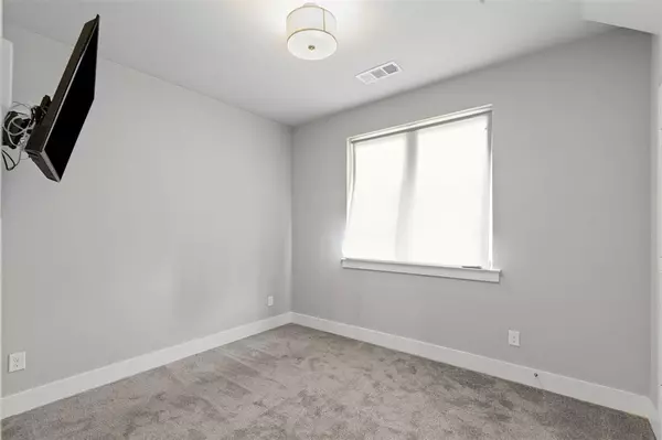 Fort Worth, TX 76107,2832 Wingate Street