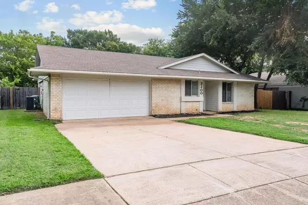 3200 Scenic Hills Drive, Bedford, TX 76021