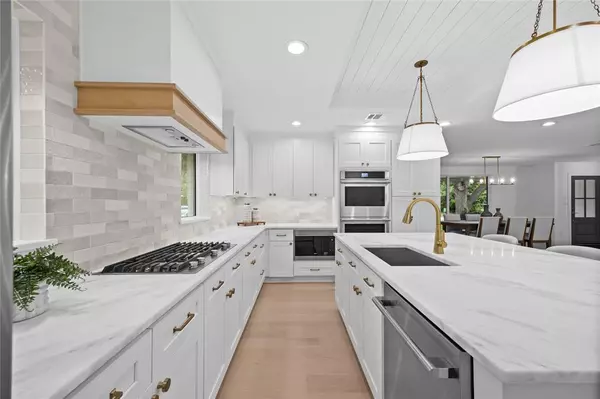 7150 Blairview Drive, Dallas, TX 75230