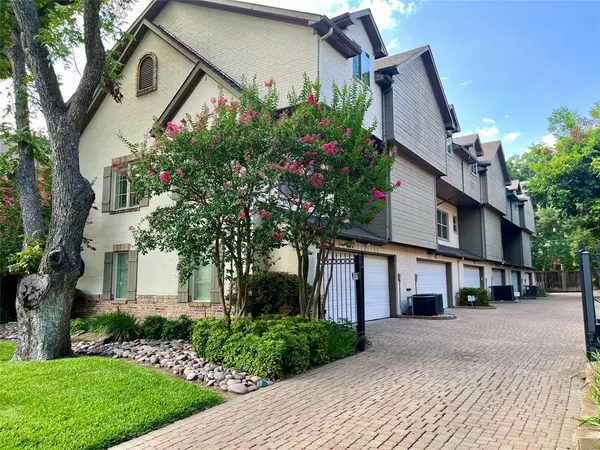 University Park, TX 75205,3414 Mcfarlin Boulevard #3
