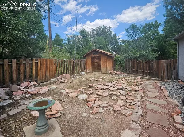 Colorado Springs, CO 80905,427 N Chestnut ST