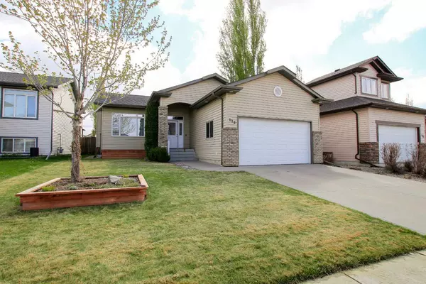 128 Ingle Close, Red Deer, AB T4R 3S2