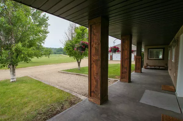 Rural Red Deer County, AB T4S 1S6,1236 Township Road 384 #201