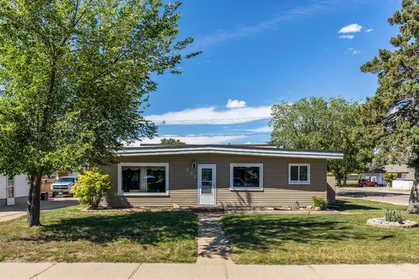 202 7 ST Northwest, Medicine Hat, AB T1A 6N6