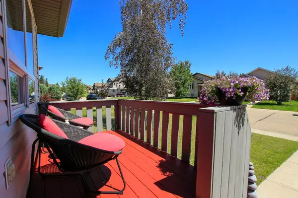 Blackfalds, AB T0M 0J0,21 Rolling Hills RDG