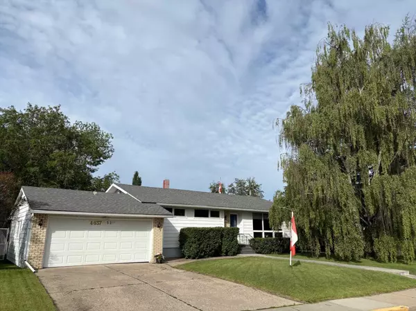 4637 52 ST, Olds, AB T4H 1E8