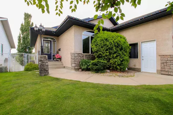 Red Deer, AB T4R 2W6,49 Leung Close