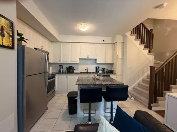 Toronto W08, ON M9C 0C1,15 Applewood LN #86