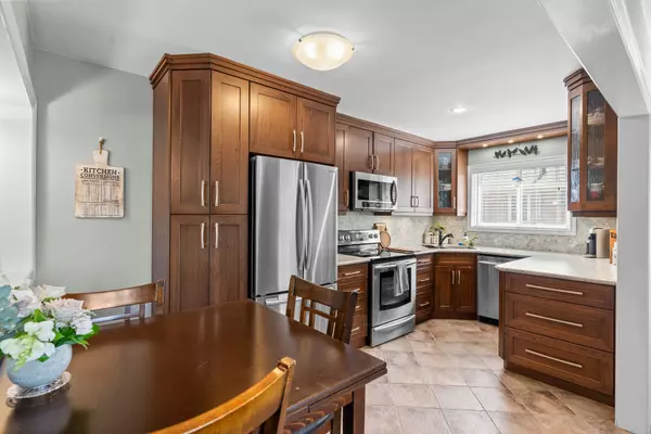 Hamilton, ON L8T 2K1,11 Barnett CT