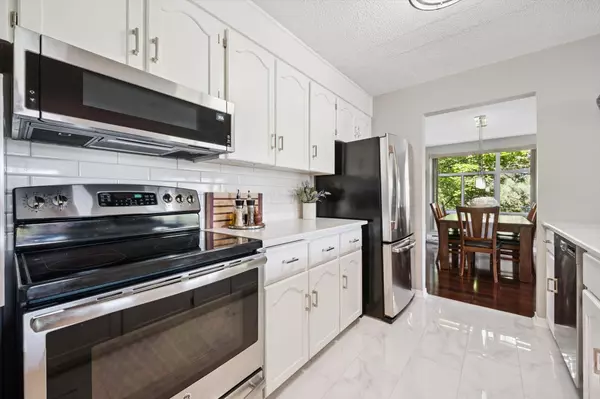 Guelph, ON N1G 4N7,8 CHRISTOPHER CT #306