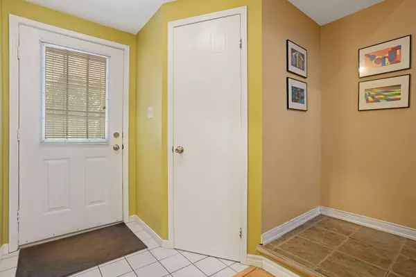 Waterloo, ON N2K 3T7,471 Exmoor ST