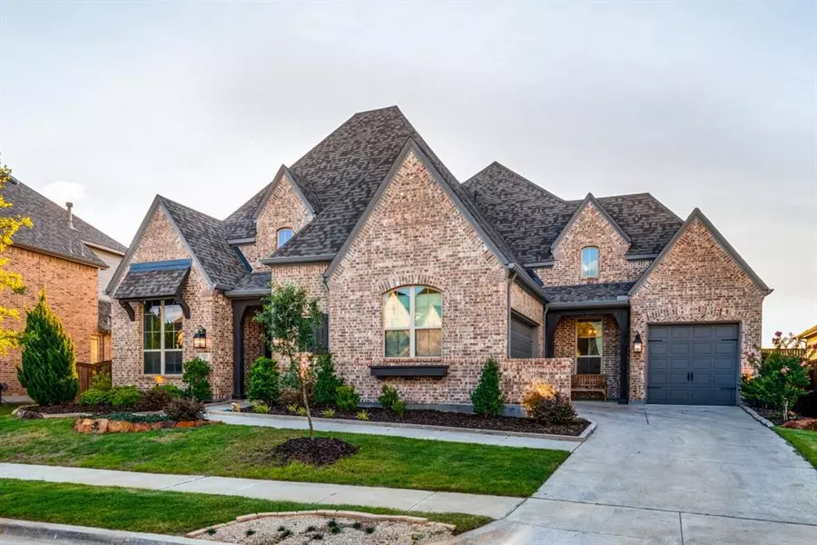 1617 Cedar Berry Drive, Aubrey, TX 76227
