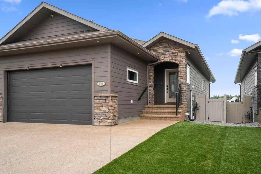 5906 24 Avenue Close, Camrose, AB T4V 1V6