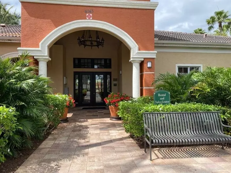 4163 N Haverhill Rd #1215, West Palm Beach, FL 33417