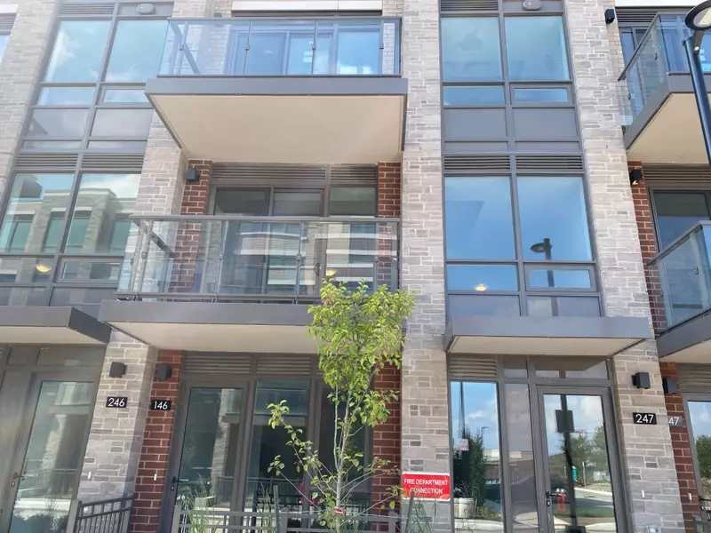 75 Attmar DR #247, Brampton, ON L6P 0Y6