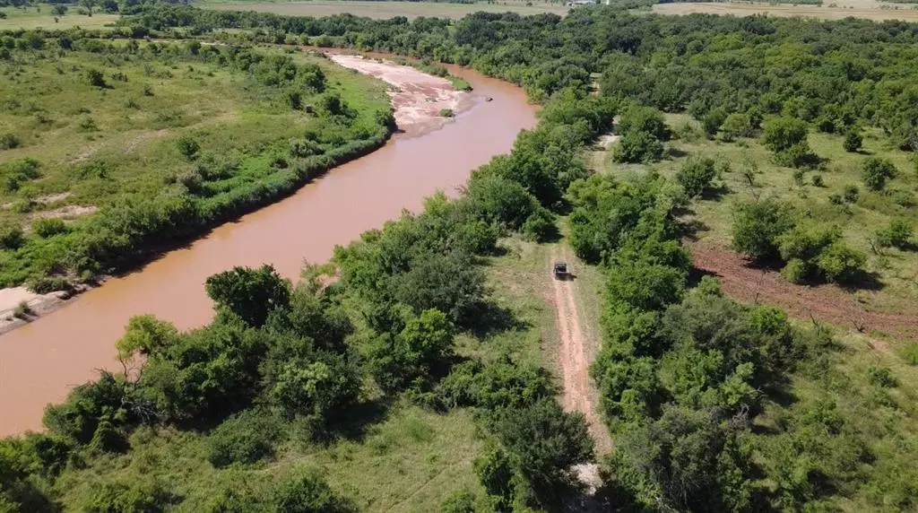 Newcastle, TX 76372,952 Jones Road