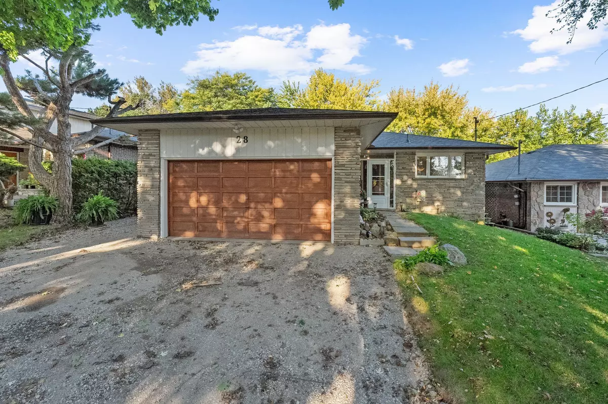 Toronto E09, ON M1J 3A7,28 Landfair CRES
