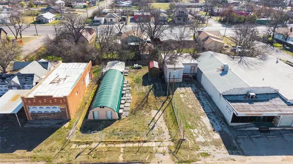 705 S Concho Street, Coleman, TX 76834