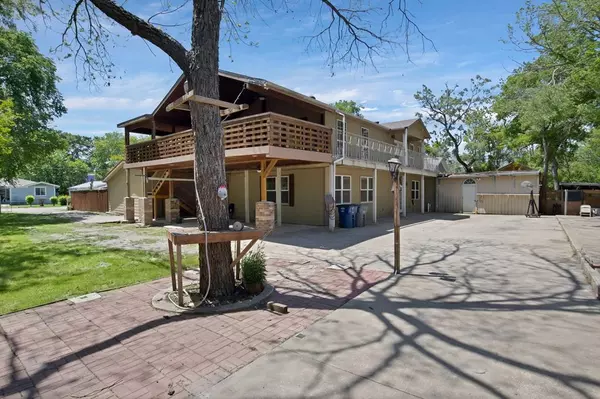 1919 Muncie Avenue, Dallas, TX 75212