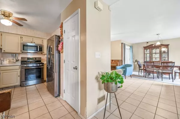 Woodbridge Twp., NJ 07077,33 Marina View Dr