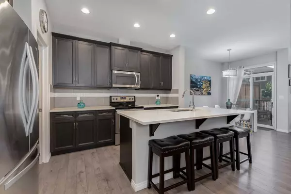 Airdrie, AB T4B 4E2,521 Midtown ST SW