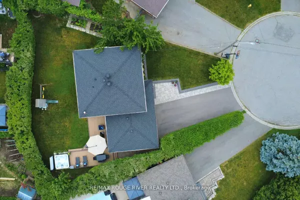 Pickering, ON L1W 2K6,821 HANWORTH CT