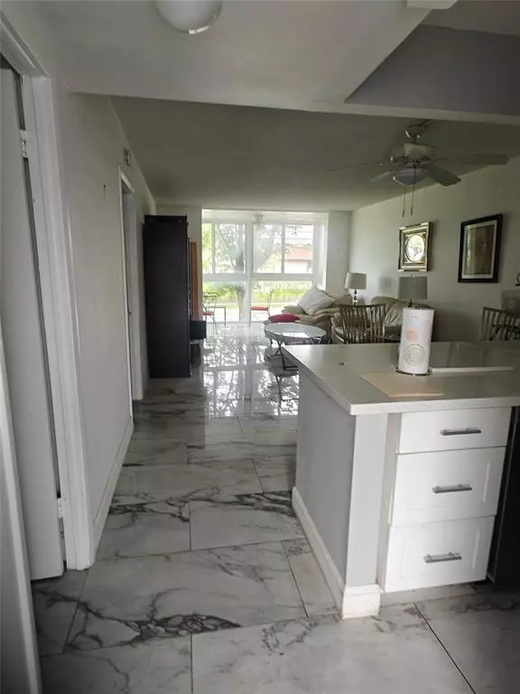 Tamarac, FL 33321,9351 Lime Bay Blvd #212