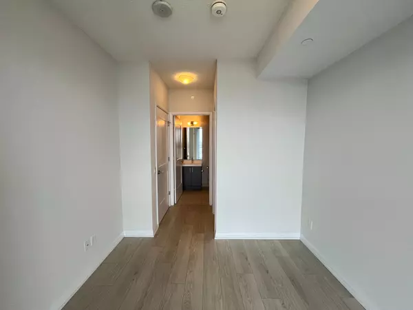 Vaughan, ON L4K 0K2,7895 Jane ST #2817