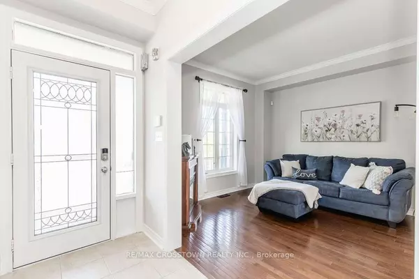 Barrie, ON L4M 7J3,61 The Queensway N/A
