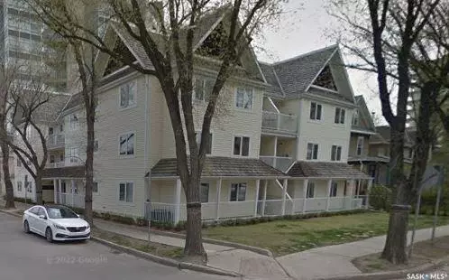1867 15th AVENUE #303, Regina, SK S4P 4J4