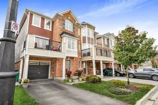 14 Deancrest RD, Brampton, ON L7A 0W1