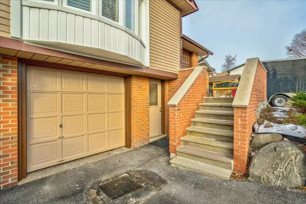Mississauga, ON L5L 1Z3,4252 Jefton CRES #Lower