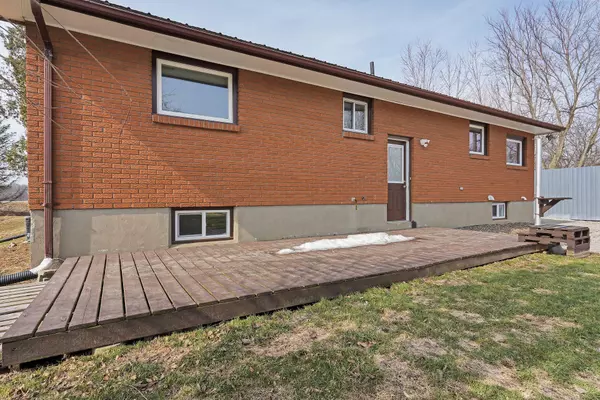 Thames Centre, ON N0M 2P0,20328 Fairview RD