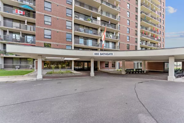 Overbrook - Castleheights And Area, ON K1K 3Y4,665 Bathgate DR #303
