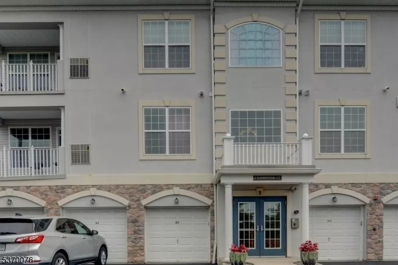 Woodland Park, NJ 07424,2 Sandstone Ct #D3