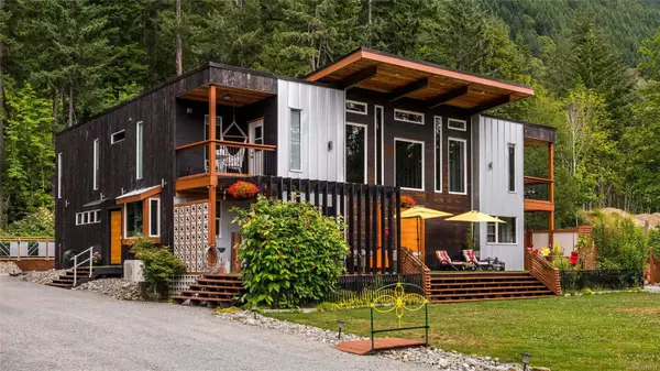 9949 Swordfern Way, Youbou, BC V0R 3E1