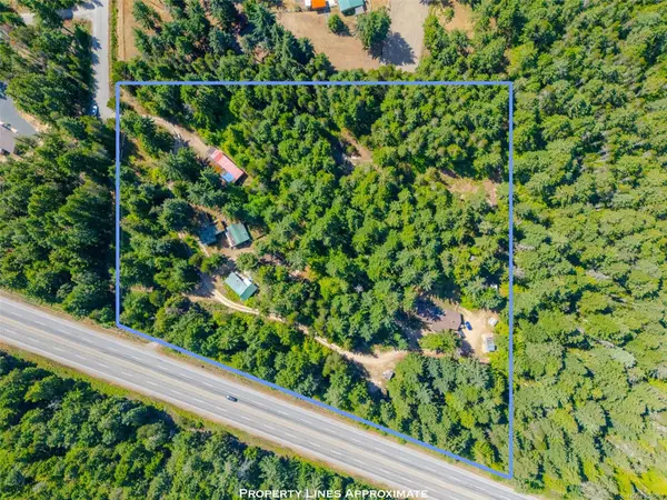 300 Oakdowne Rd, Qualicum Beach, BC V9K 2G1