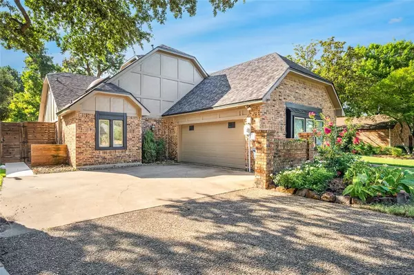 Dallas, TX 75248,6535 Barkwood Lane