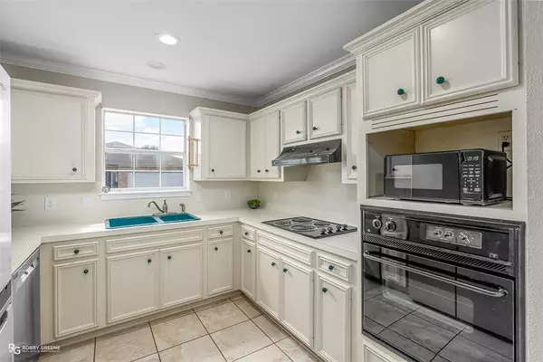 Shreveport, LA 71115,420 Persimmon Drive
