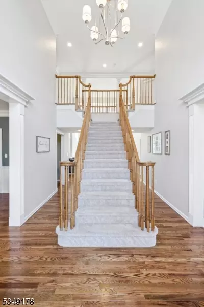 9 Stires Way, Union Twp., NJ 08867