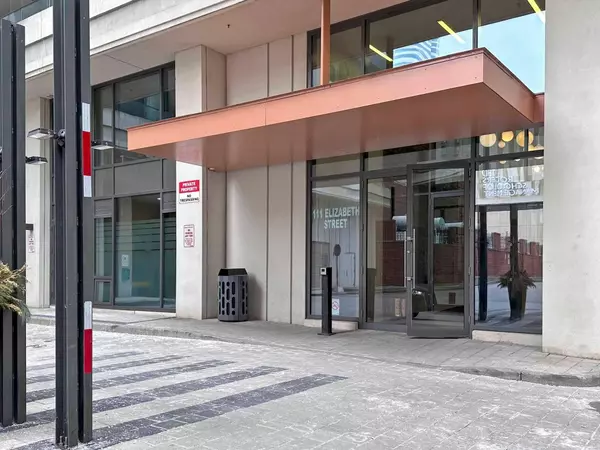 Toronto C01, ON M5G 1P7,111 Elizabeth ST #1637