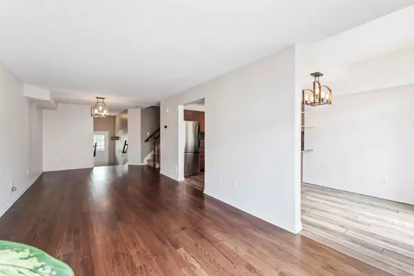 Kanata, ON K2S 0J4,142 Lokoya ST