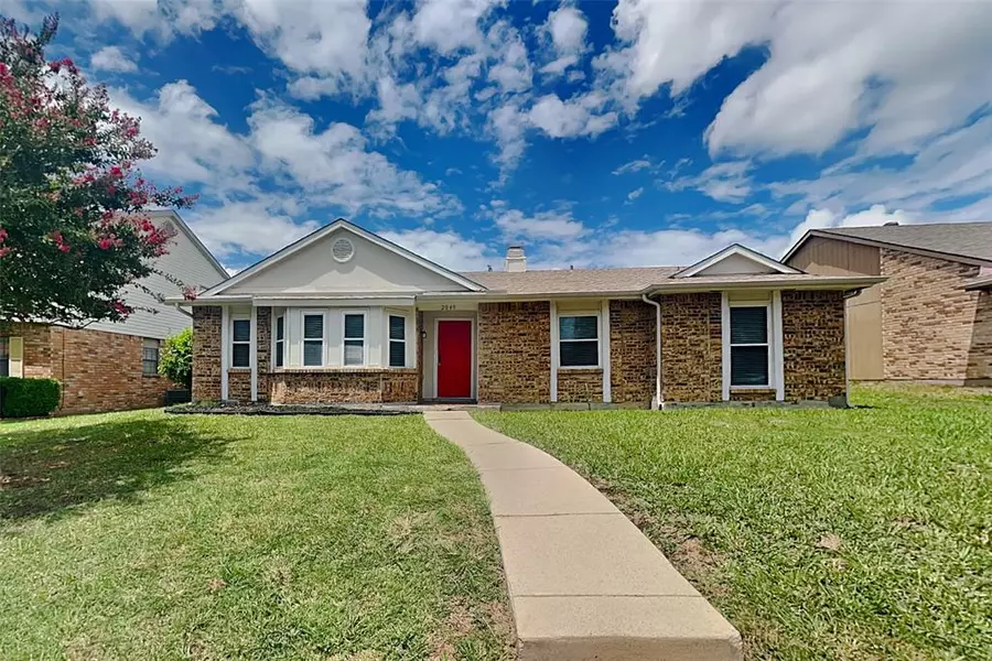 2049 Cologne Drive, Carrollton, TX 75007
