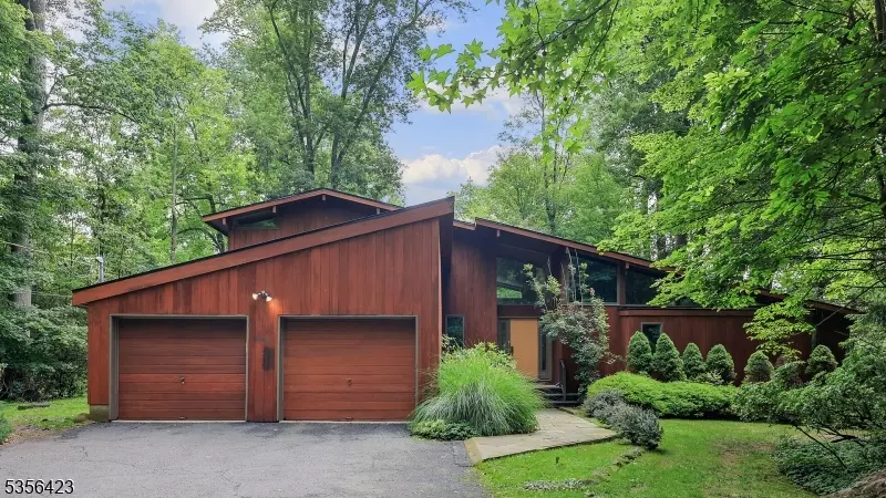 21 Water Ln, Berkeley Heights Twp., NJ 07922