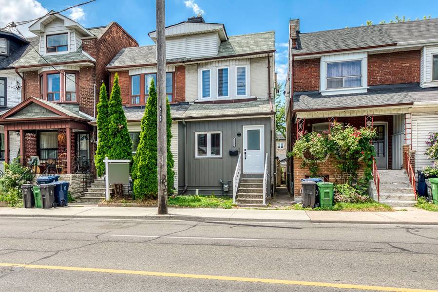 1190 Ossington AVE #2, Toronto C02, ON M6G 3W1