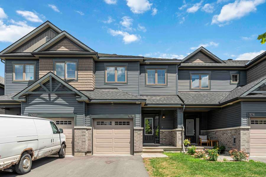 1018 KIJIK CRES, Blossom Park - Airport And Area, ON K1X 0G9