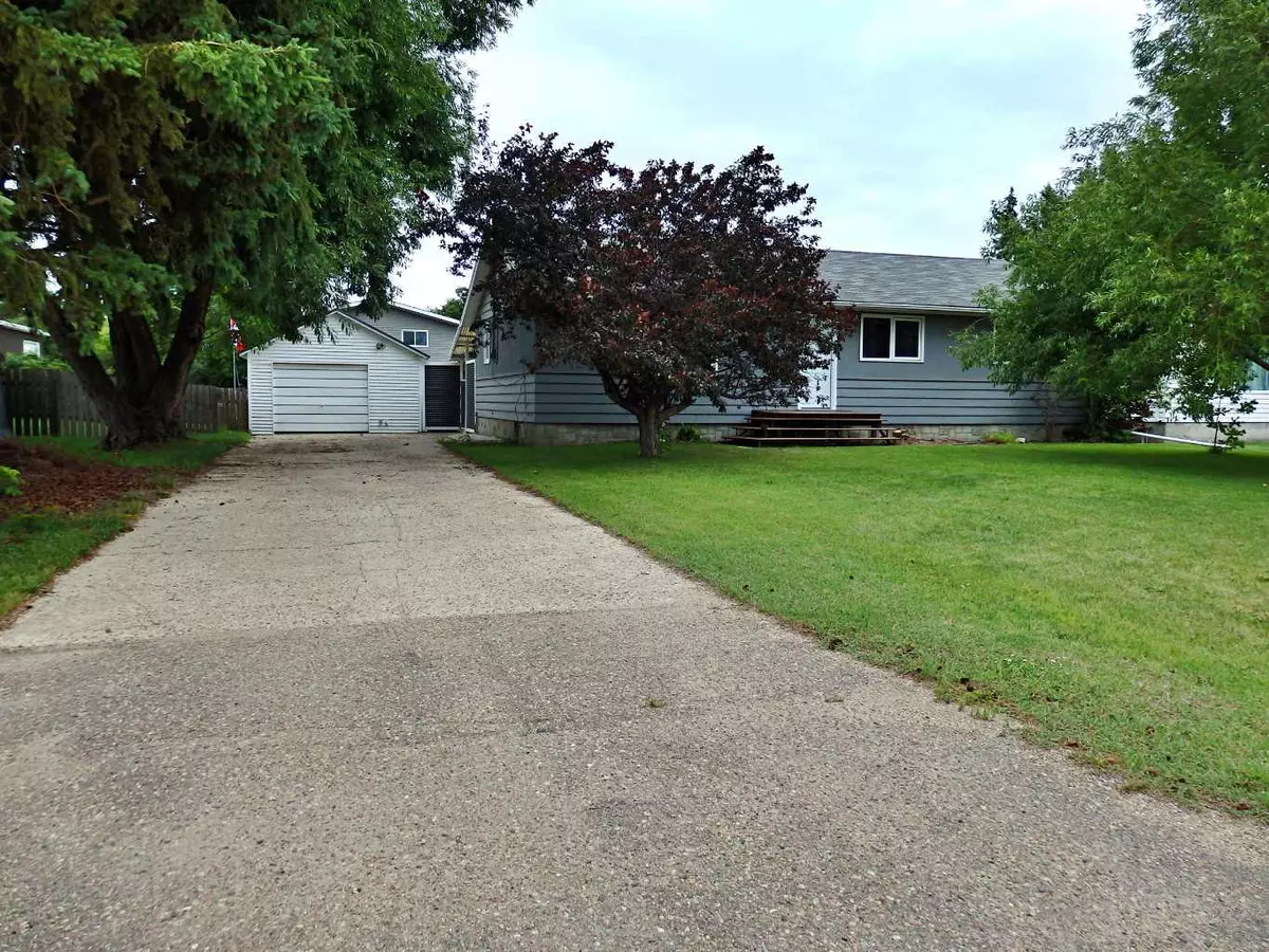 Mannville, AB T0B 2W0,5123 54 ST