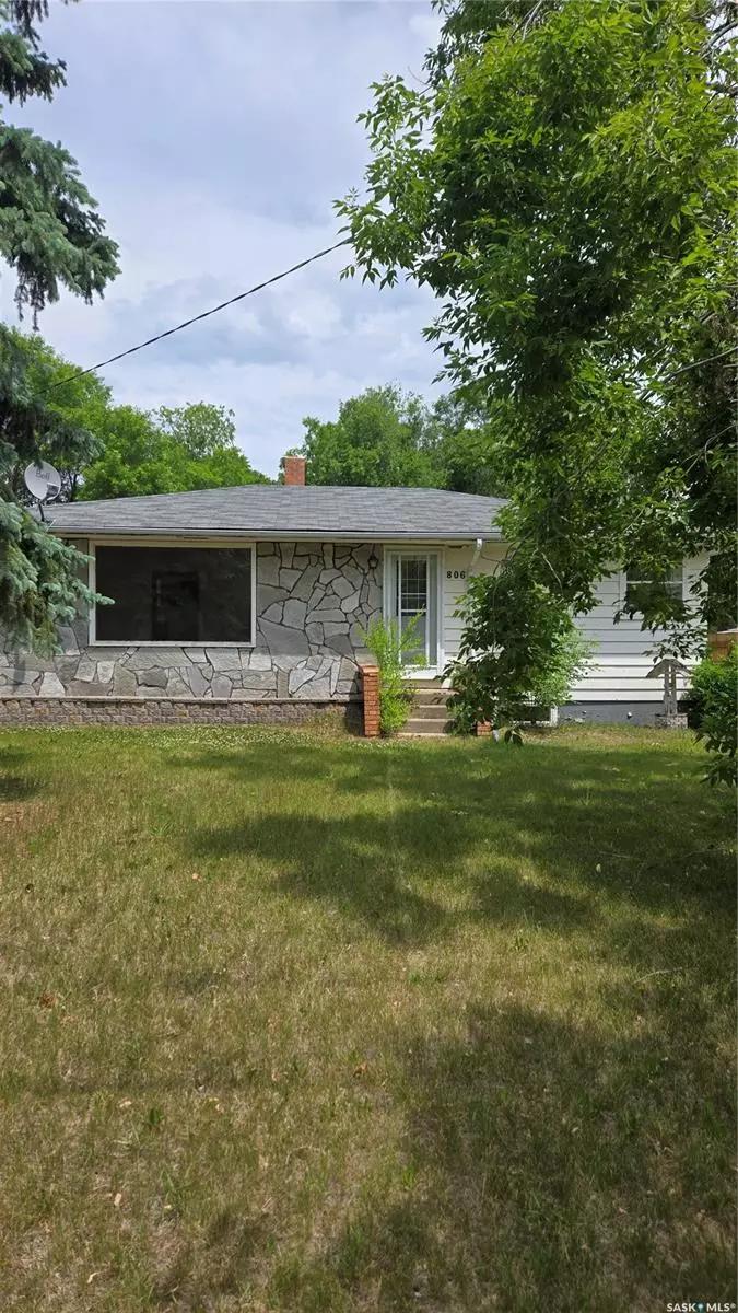 Oxbow, SK S0C 2B0,806 Prospect AVENUE