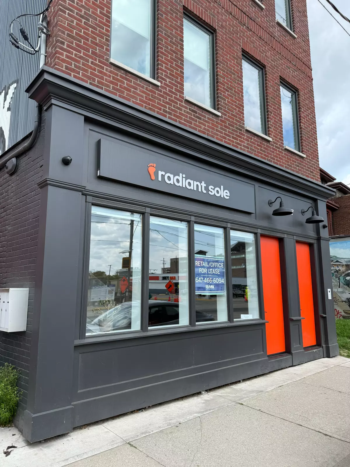 Toronto W01, ON M6R 1X6,2267 Dundas ST W #Ground Floor